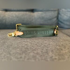 ❌SOLD❌ Louis Vuitton Multi Pochette Accessories Strap in Khaki